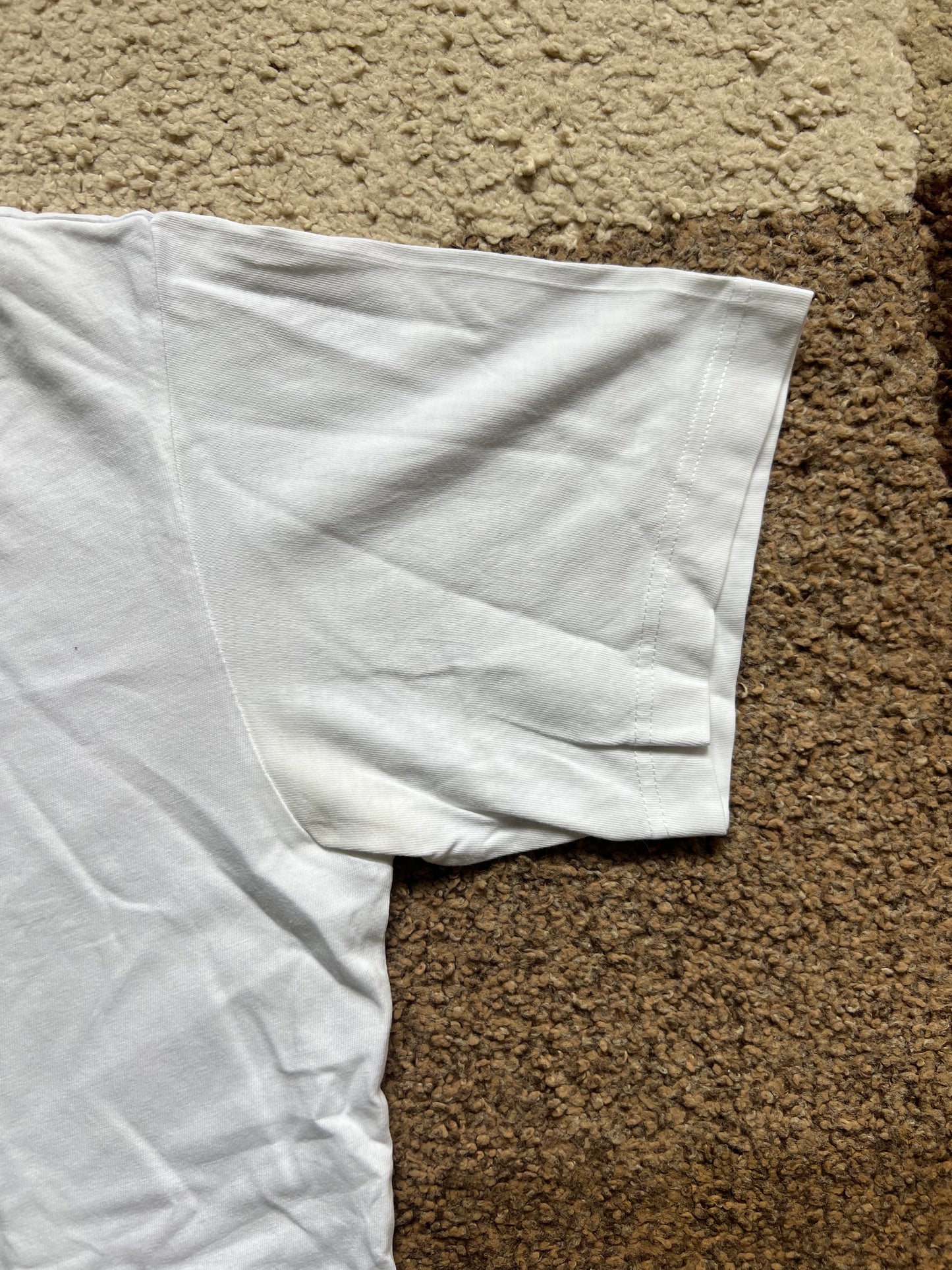 Comme Des Garcons T-Shirt (L)