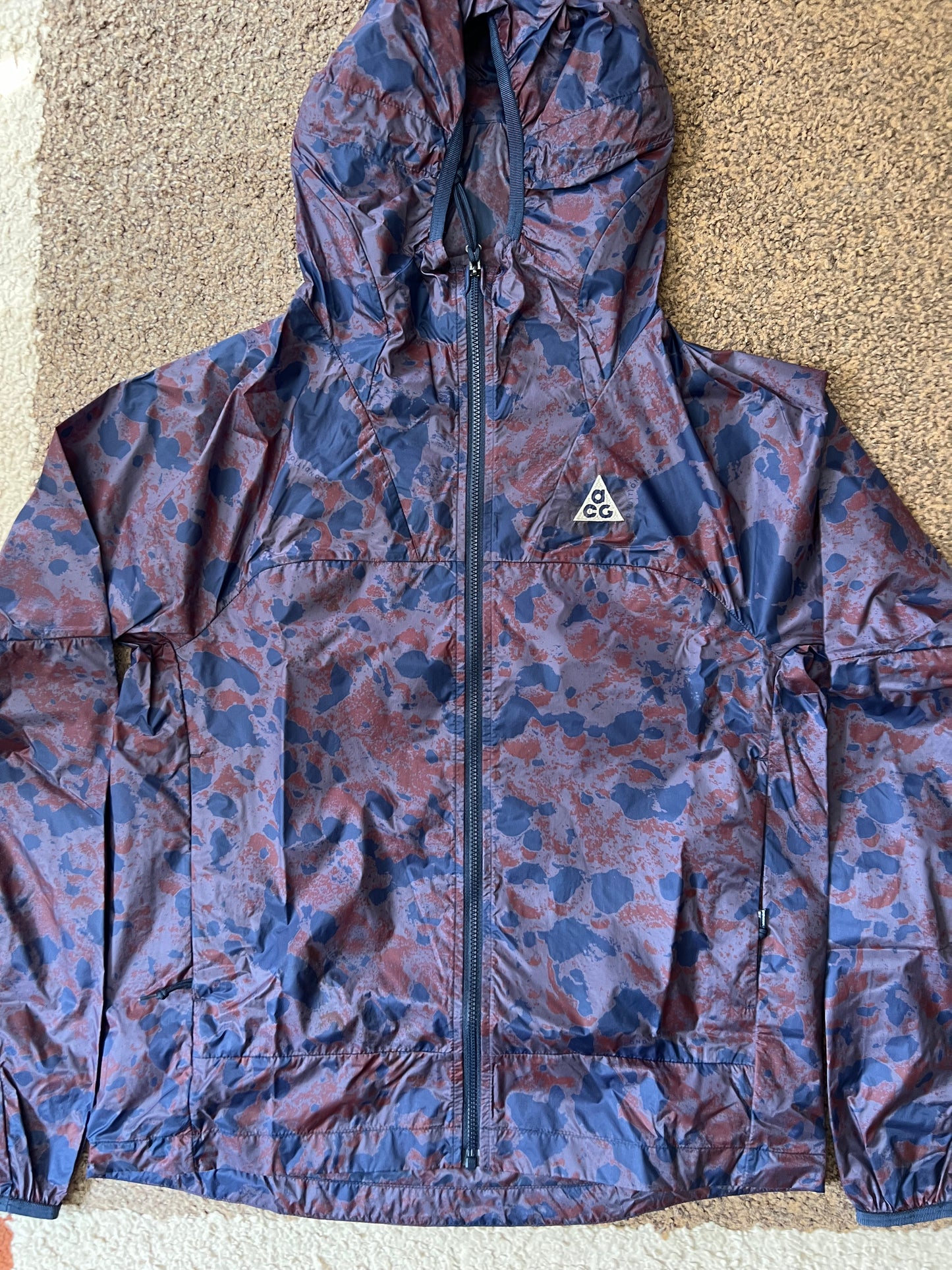 Nike ACG Windprrof Jacke (XS)