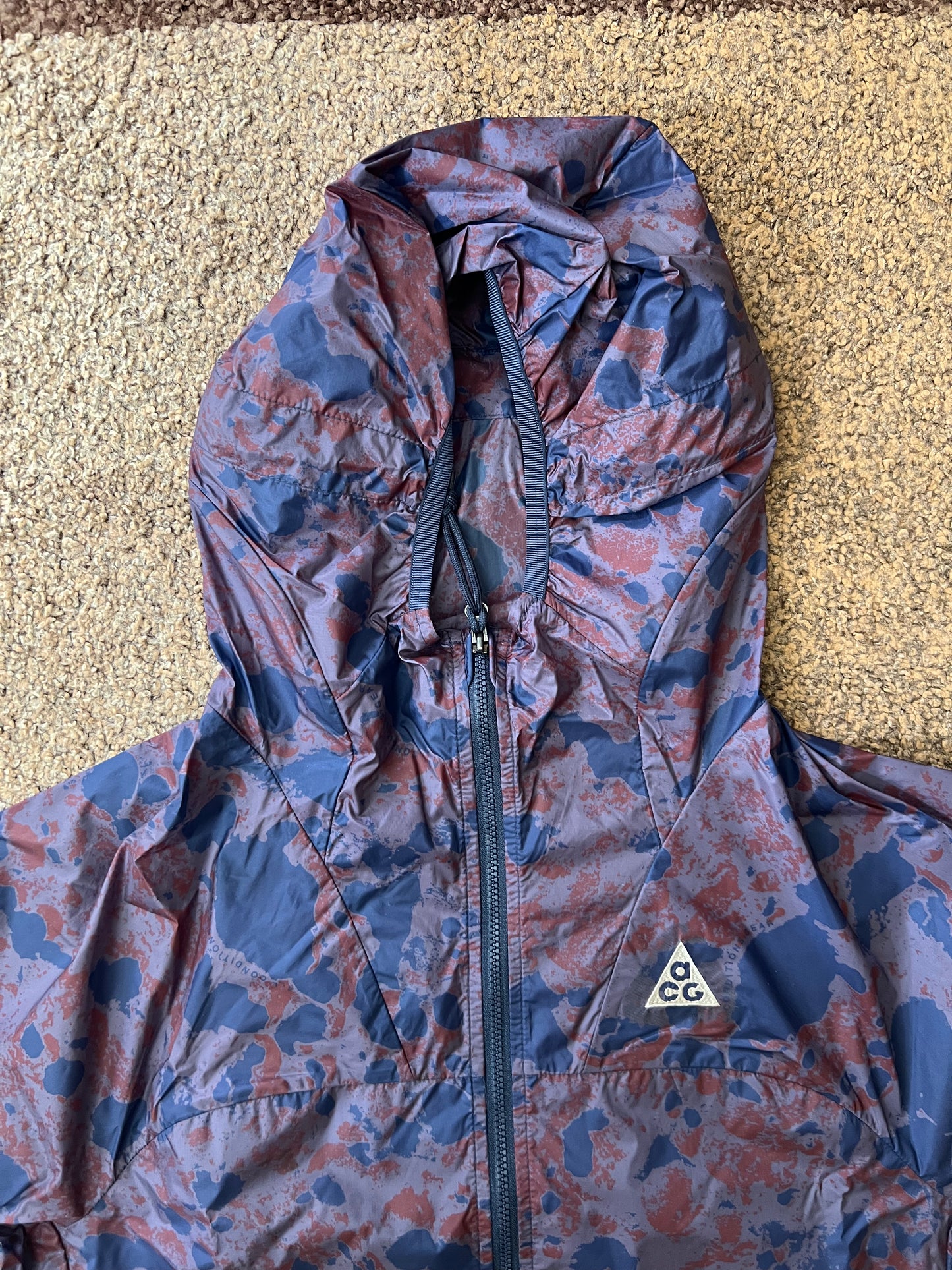 Nike ACG Windprrof Jacke (XS)