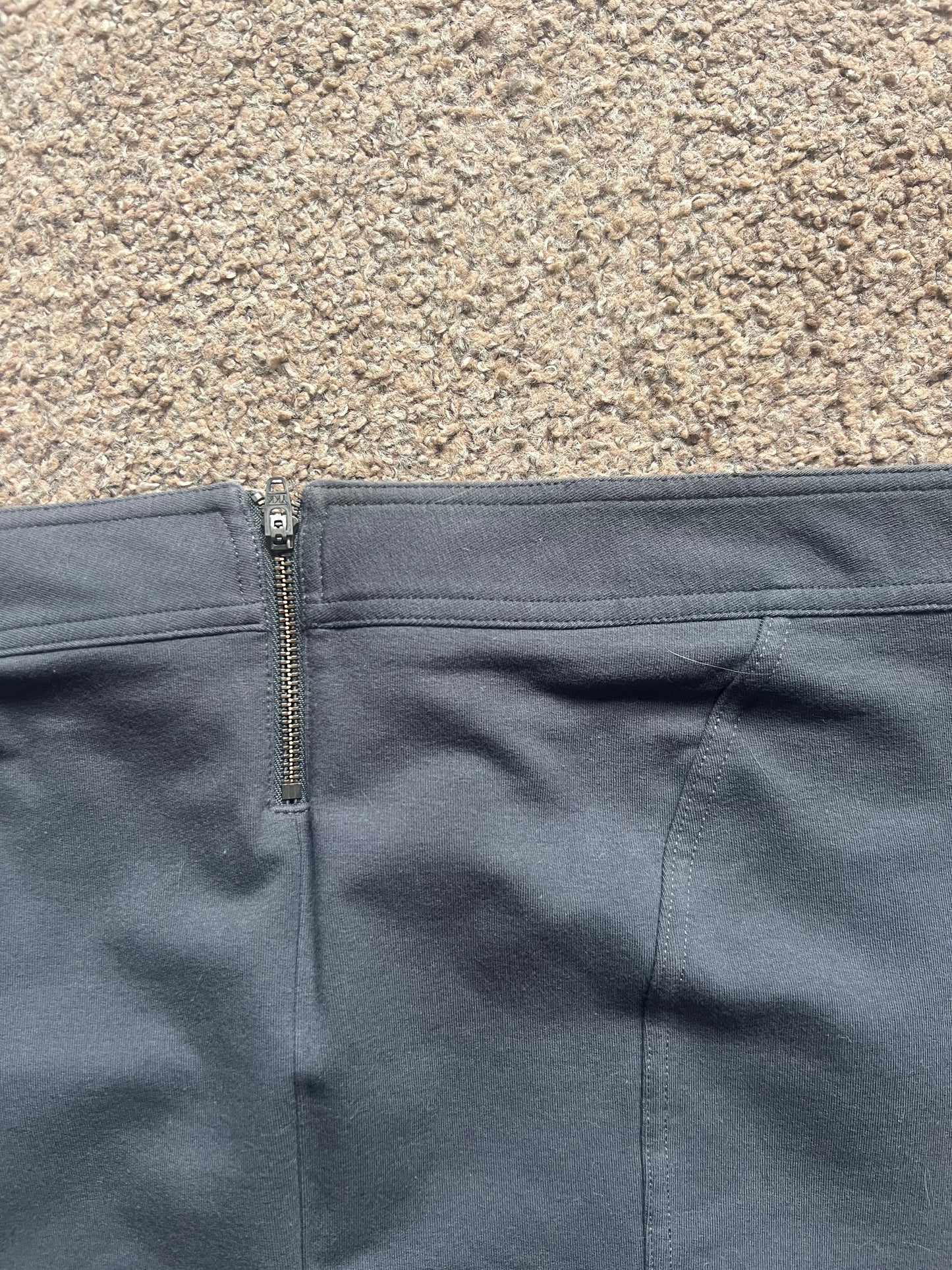 Helmut Lang Skirt (L)