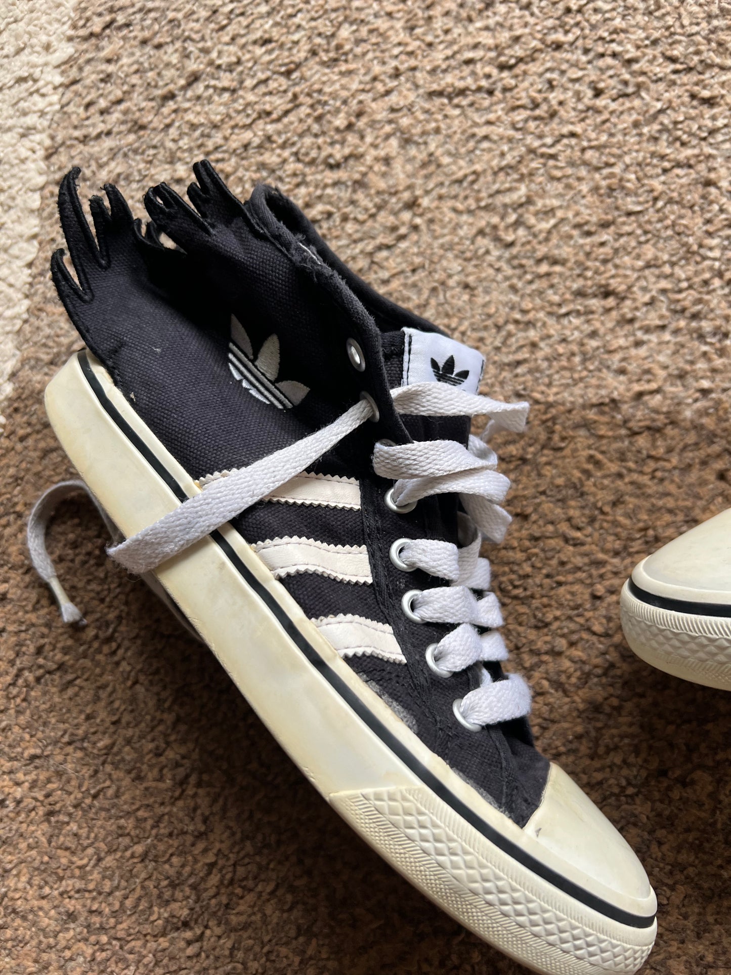 Jeremy Scott Adidas Nizza Sneaker (38)
