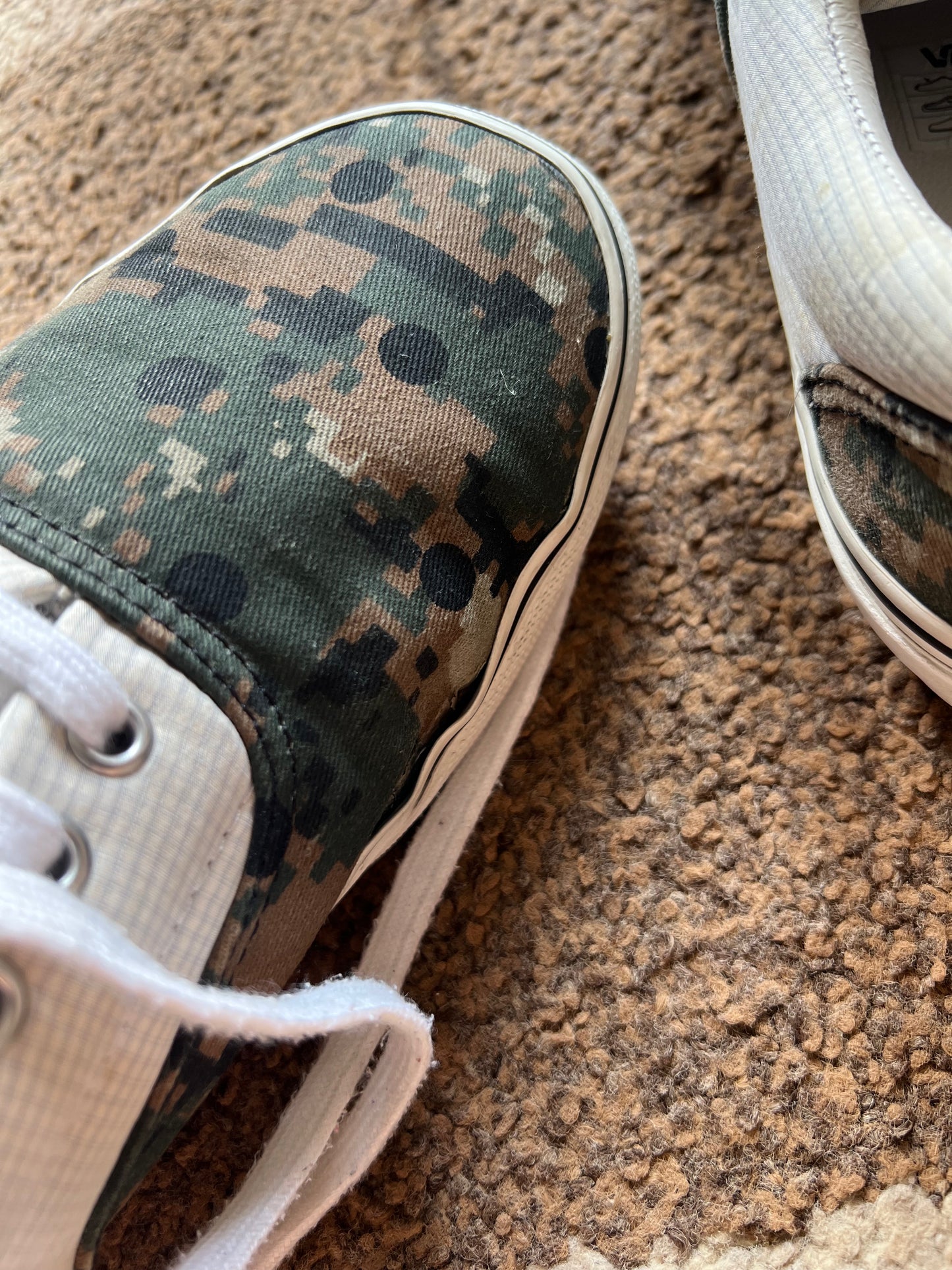 Comme Des Garcons x Supreme Vans (44.5)