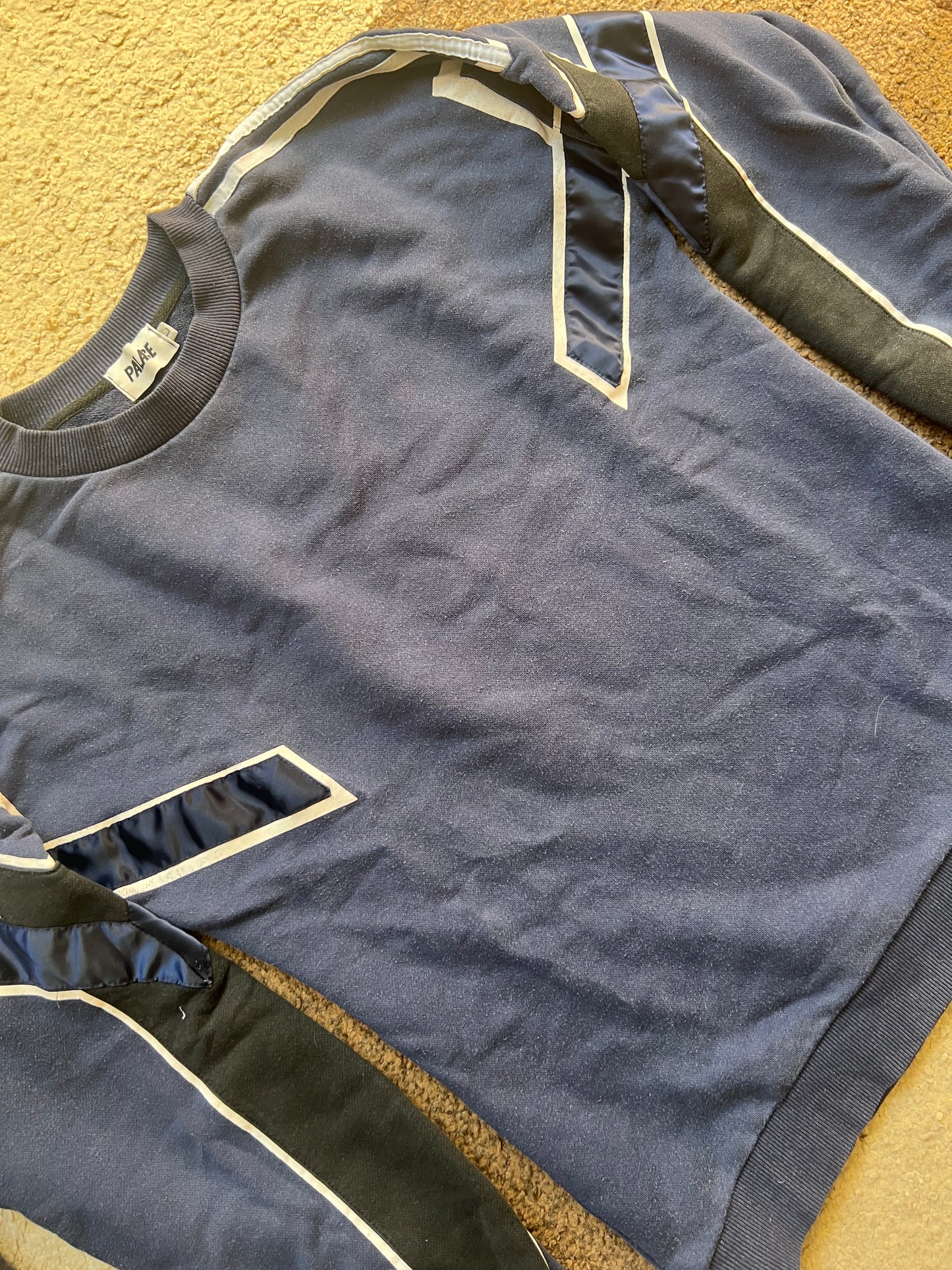 Palace Sweatshirt (L)