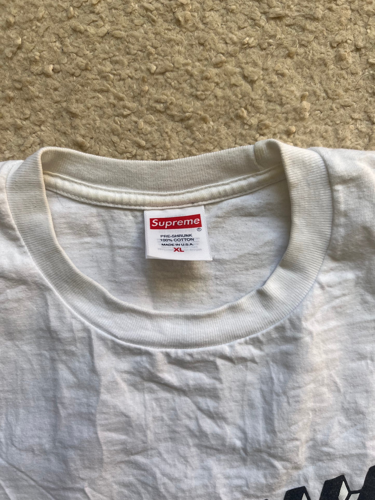 Supreme T-Shirt (XL)