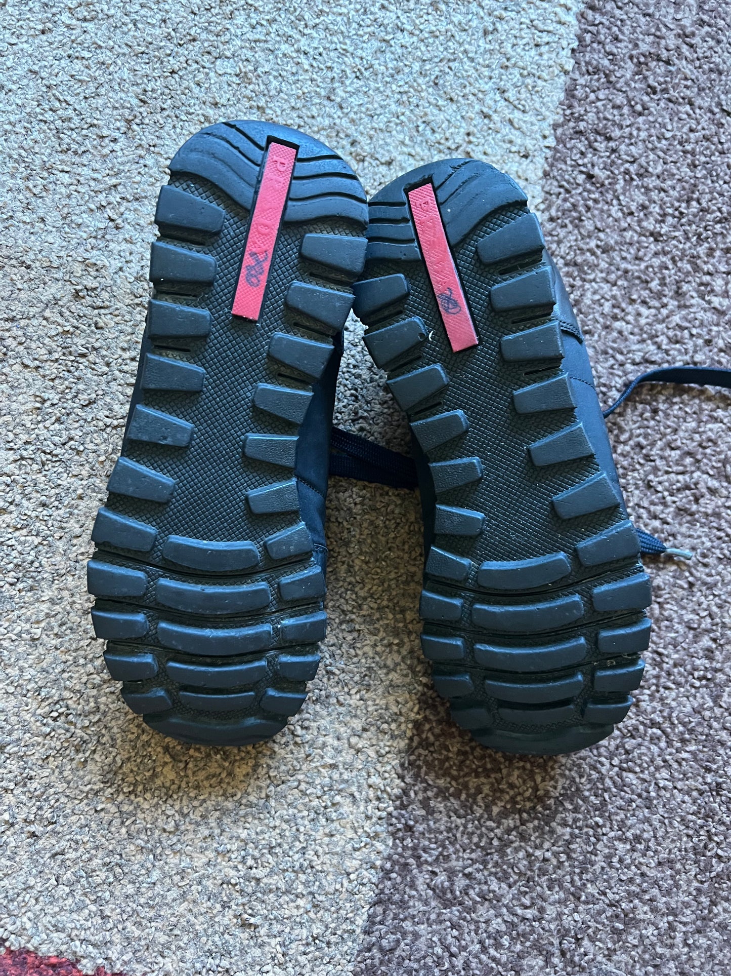 Prada Sneaker (38)