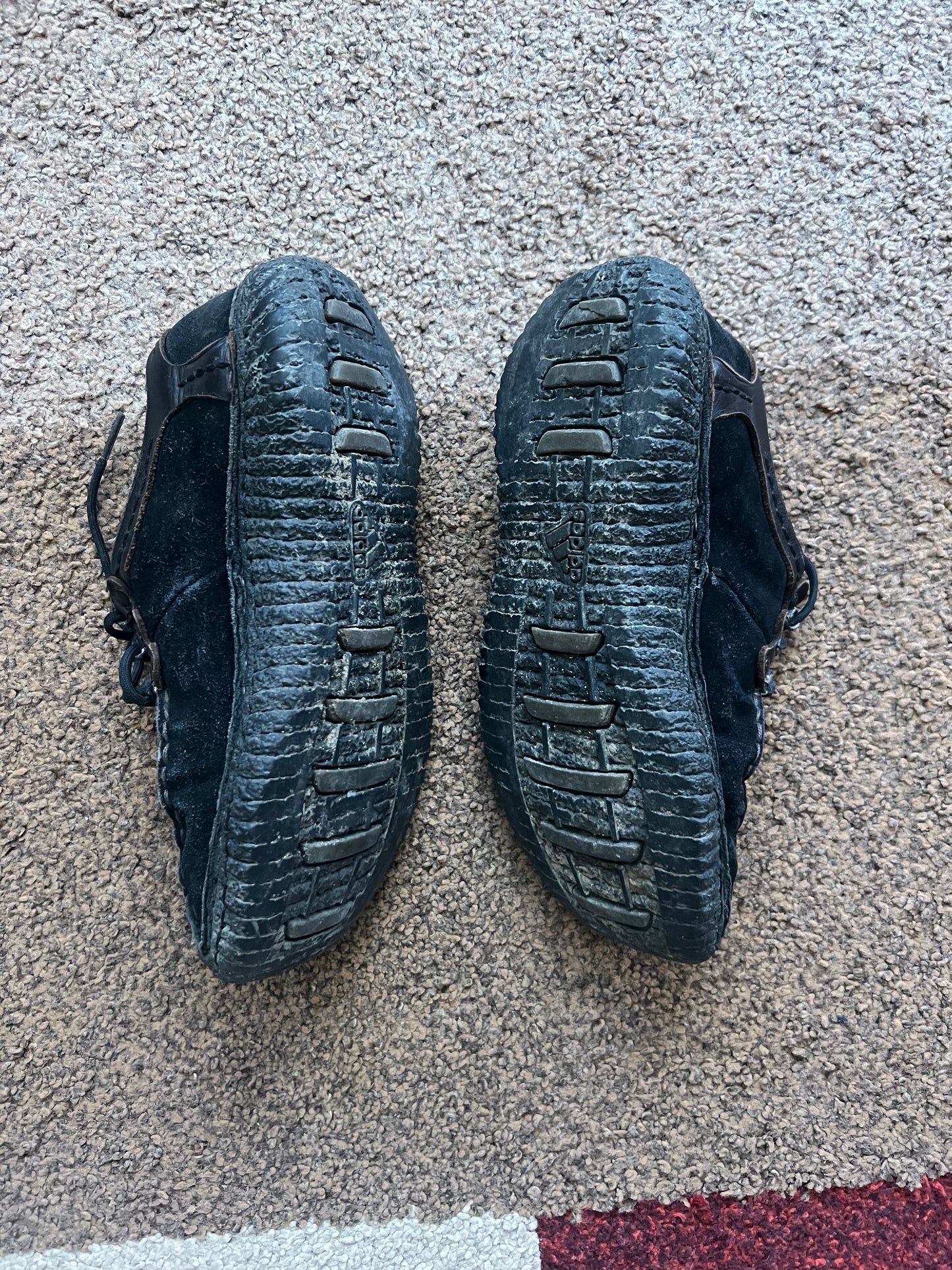 Adidas Sneaker (40)