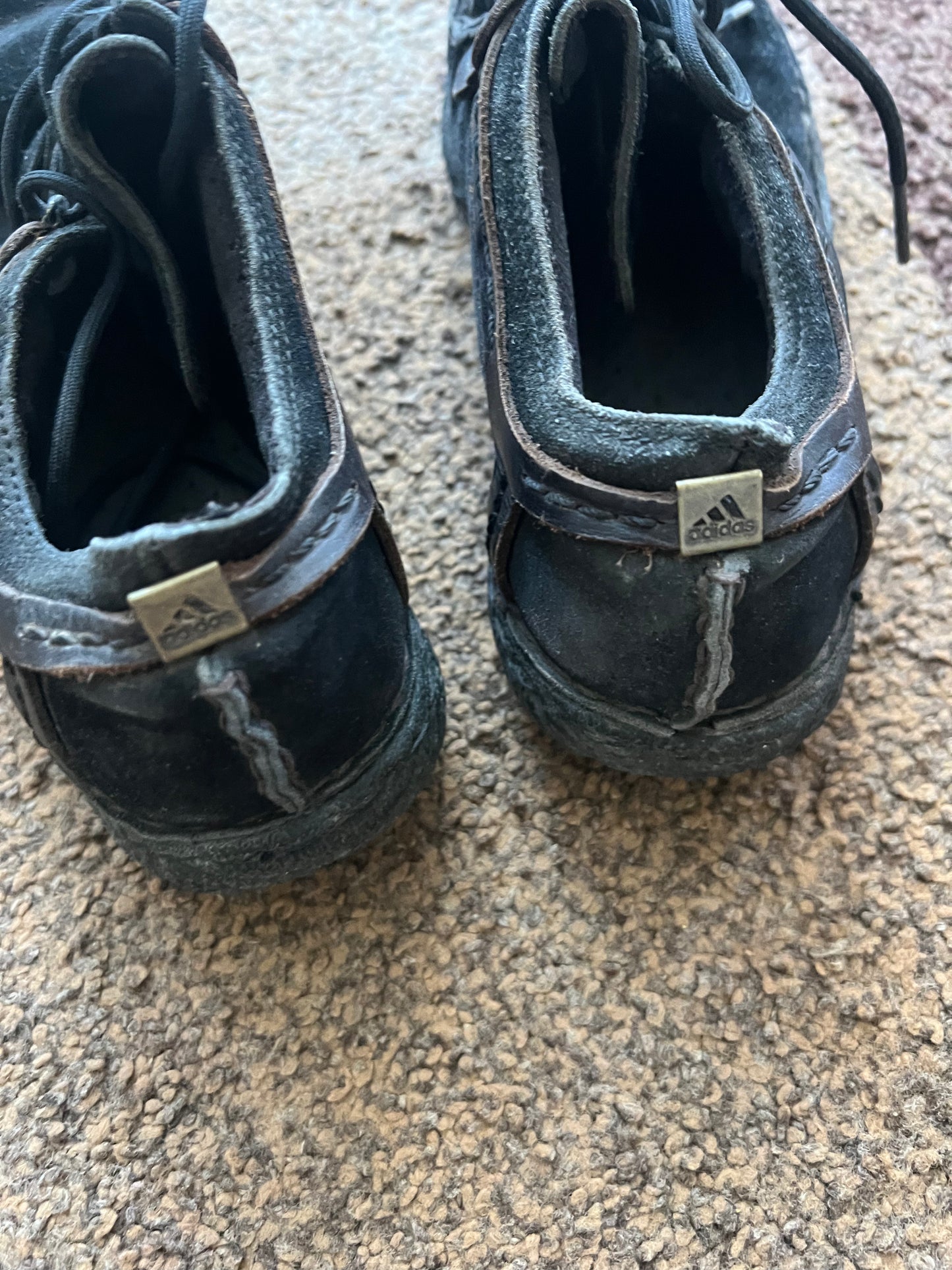 Adidas Sneaker (40)
