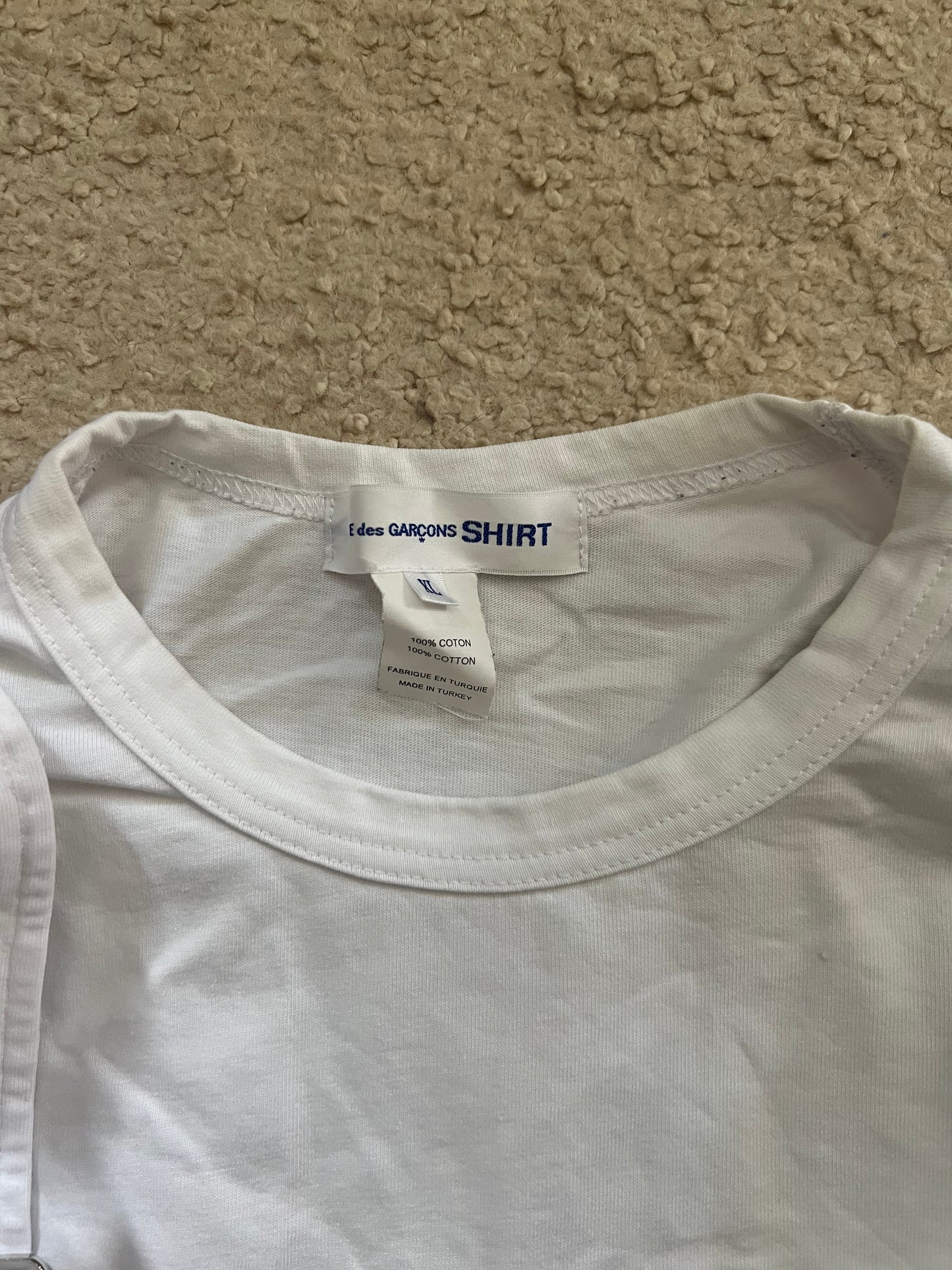 Comme Des Garcons T-Shirt (XL)