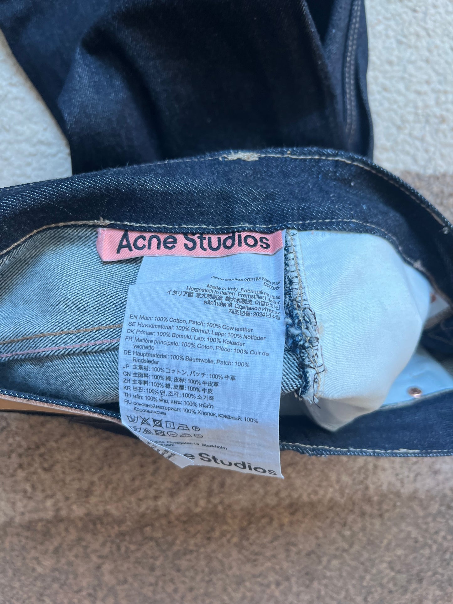 Acne Studios 2021M New RAW Jeans (W32)