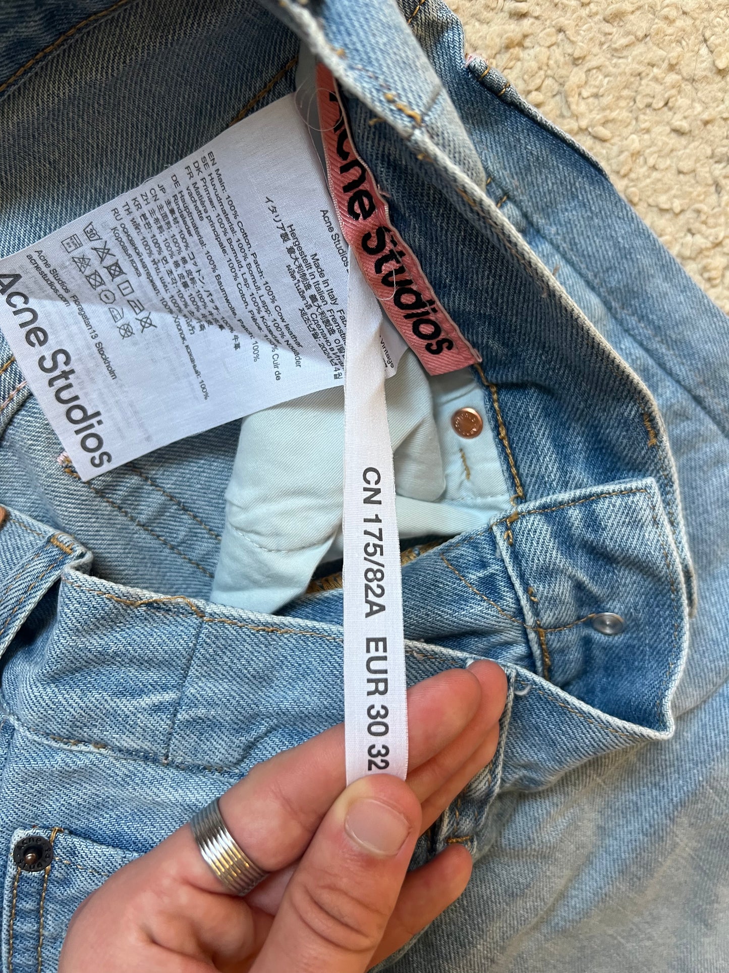 Acne Studios 2021M Light Blue Jeans (W30)