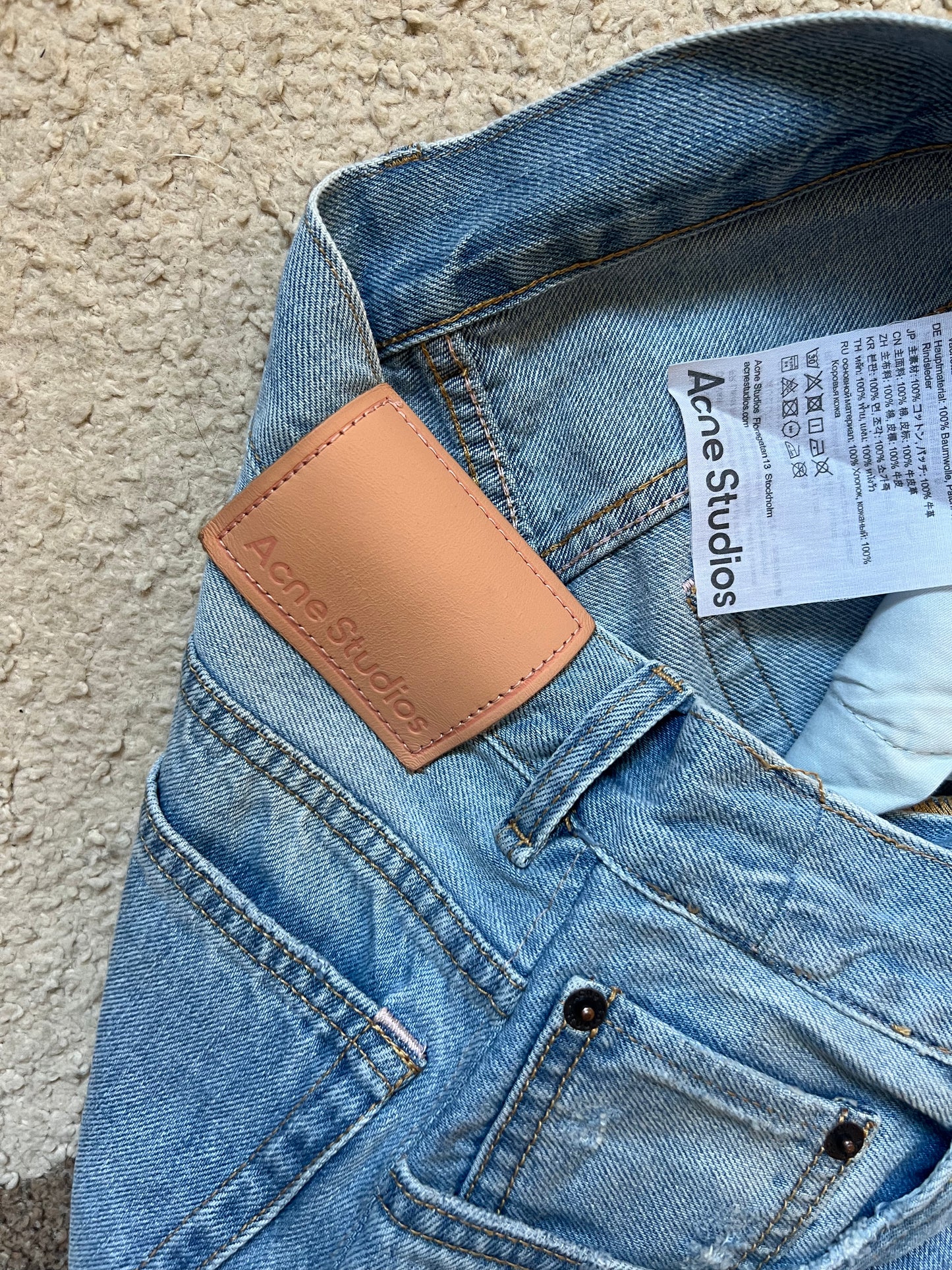Acne Studios 2021M Light Blue Jeans (W30)