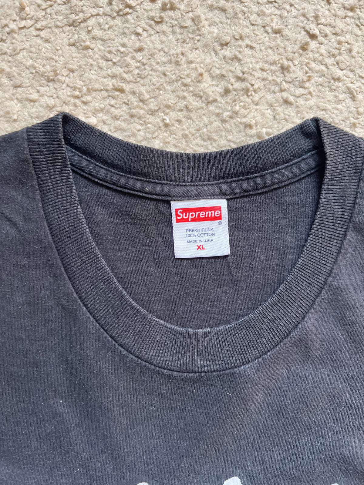 Supreme T-Shirt (XL)