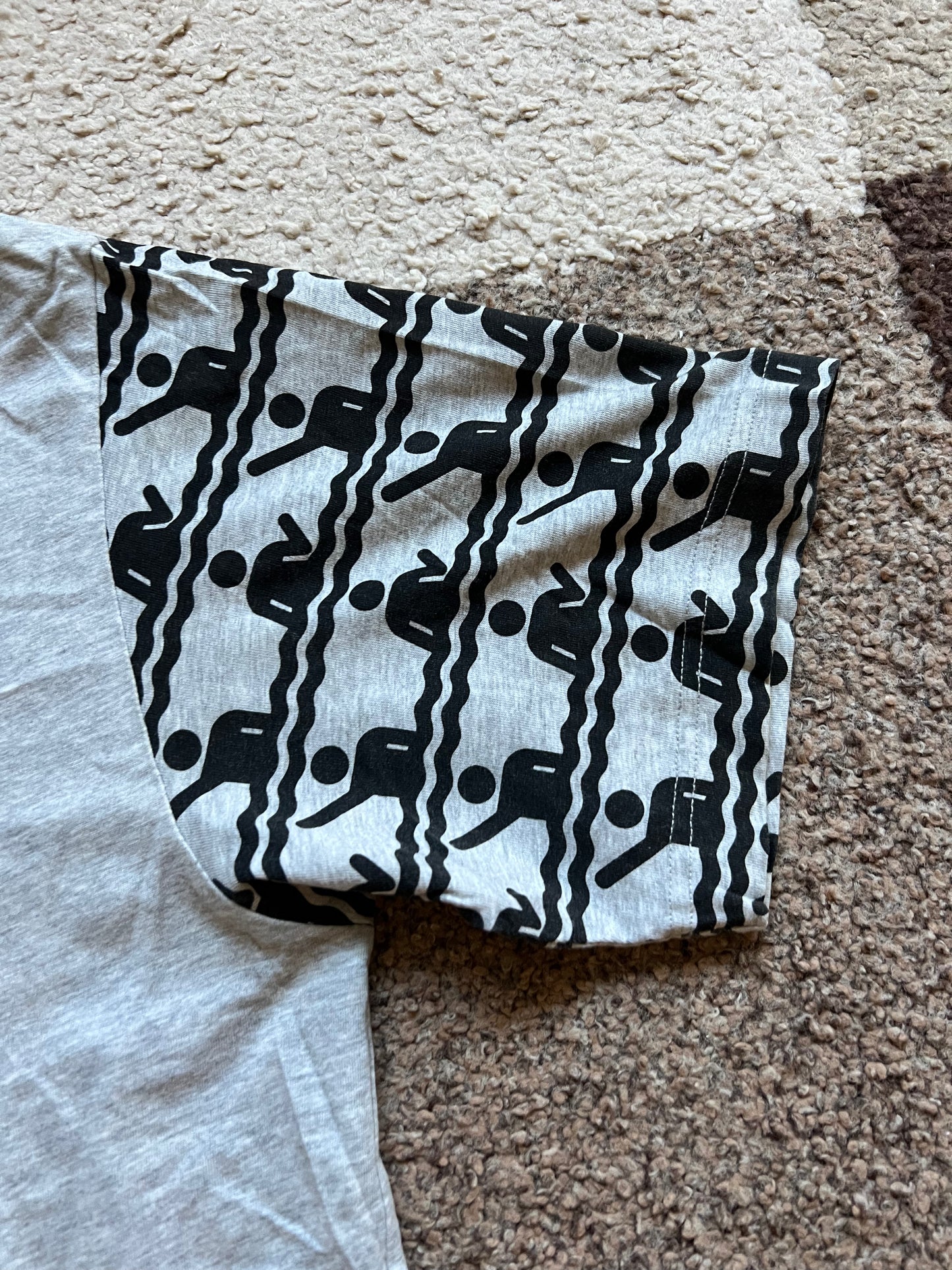 Comme Des Garcons T-Shirt (L)