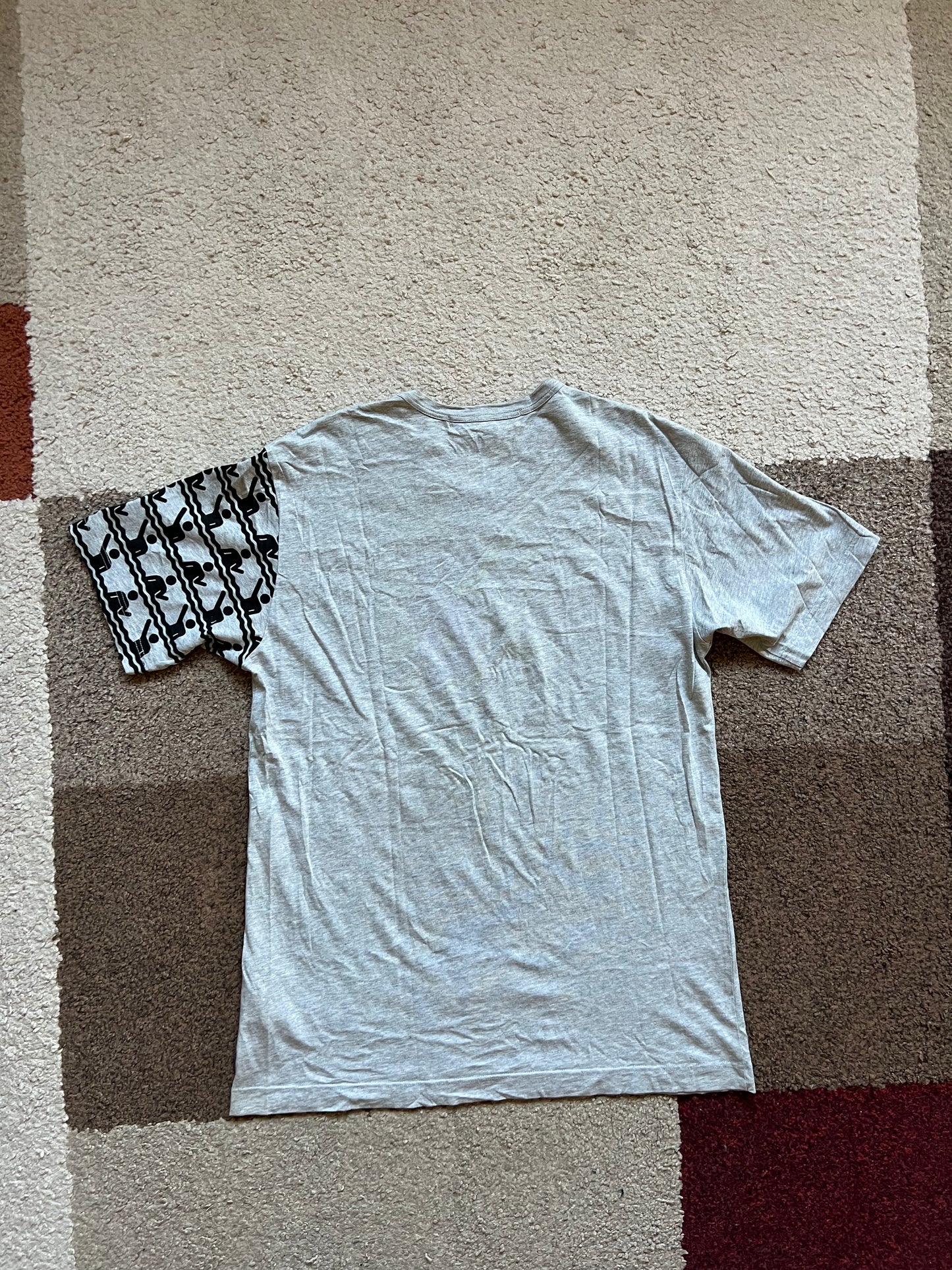 Comme Des Garcons T-Shirt (L)