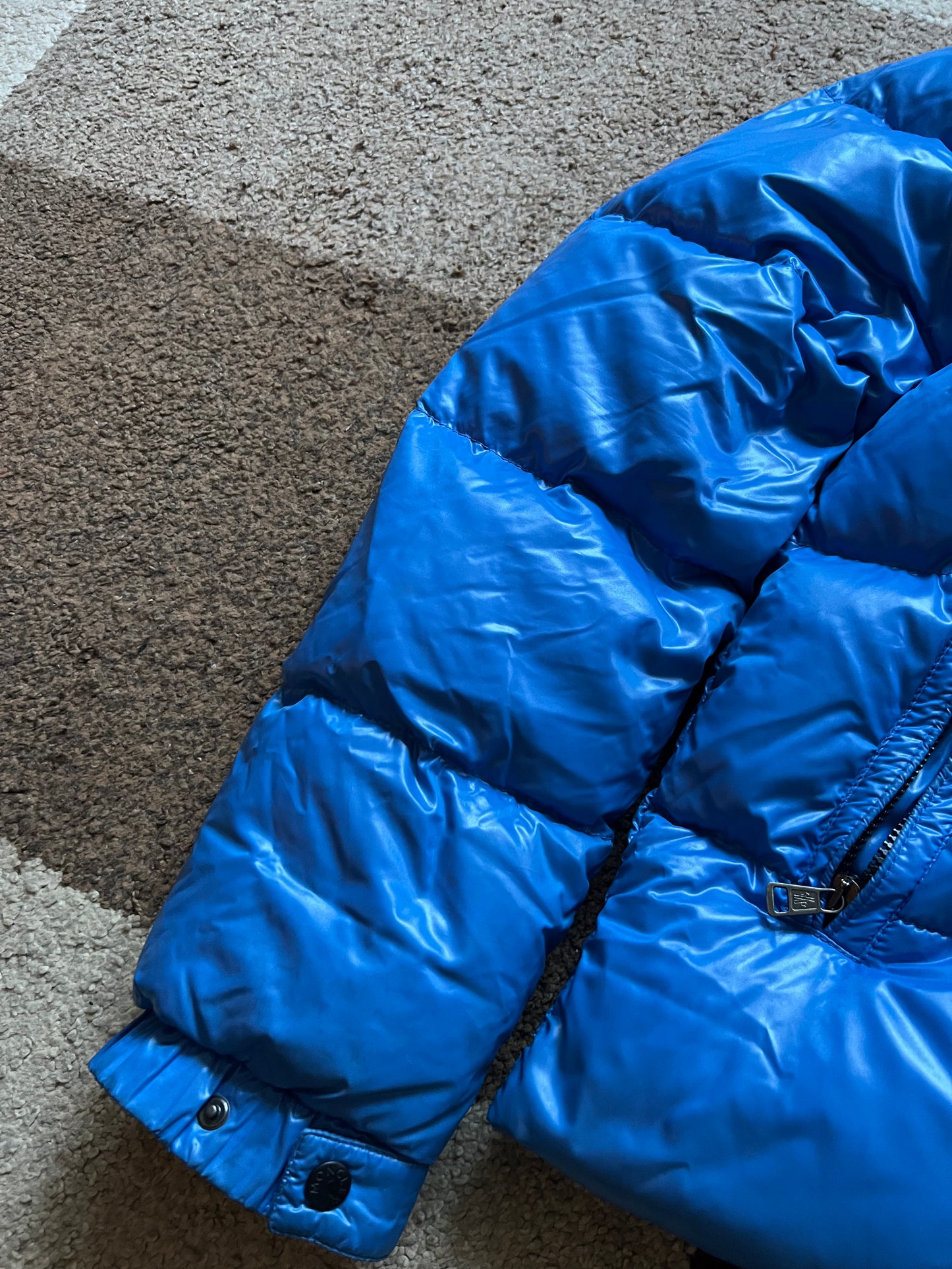 Moncler Jacket (M)