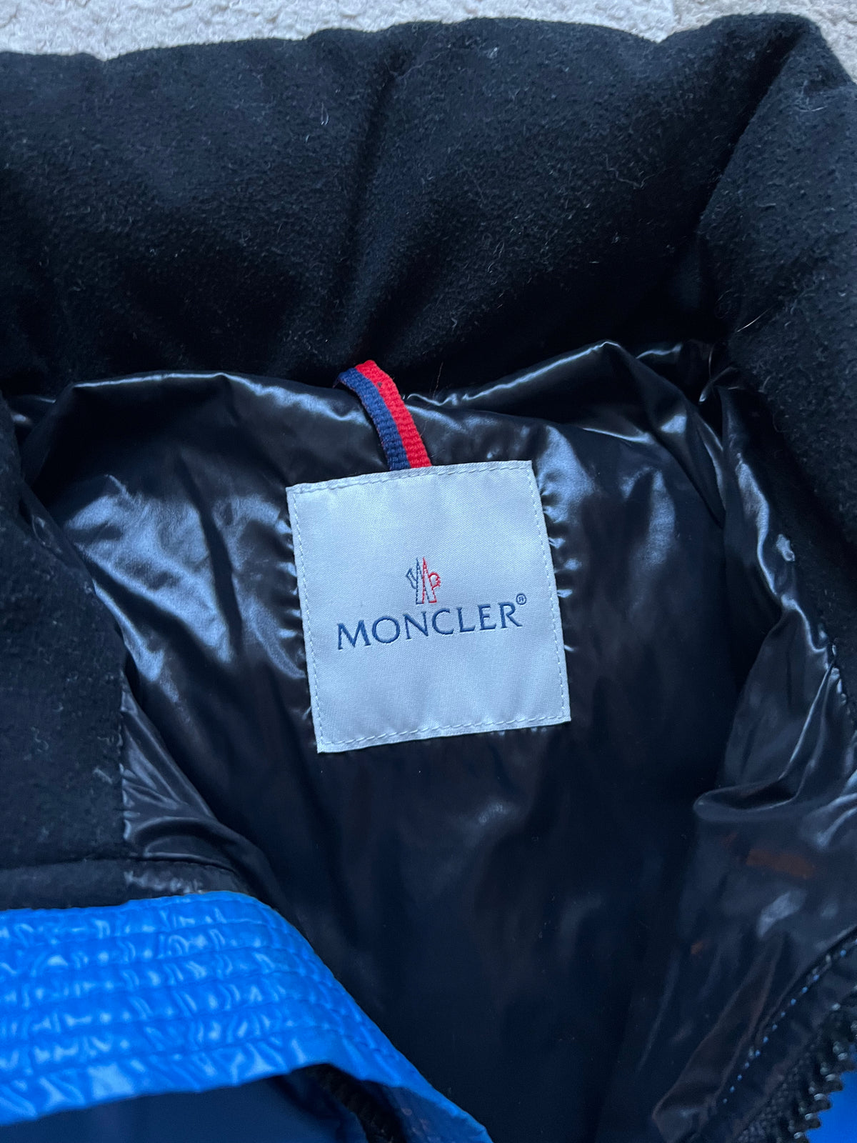 Moncler Jacket (M)