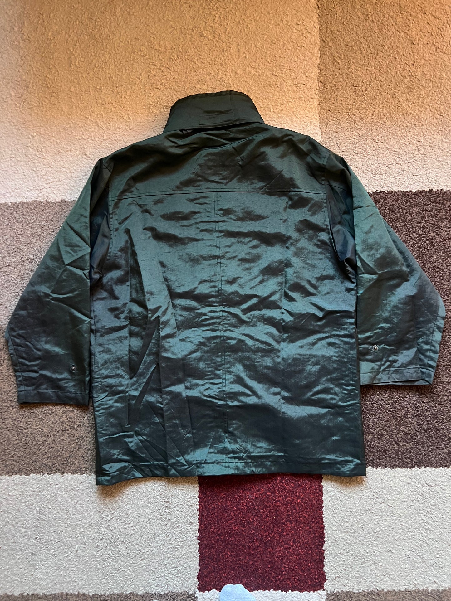 Burberry Trench Coat (M)