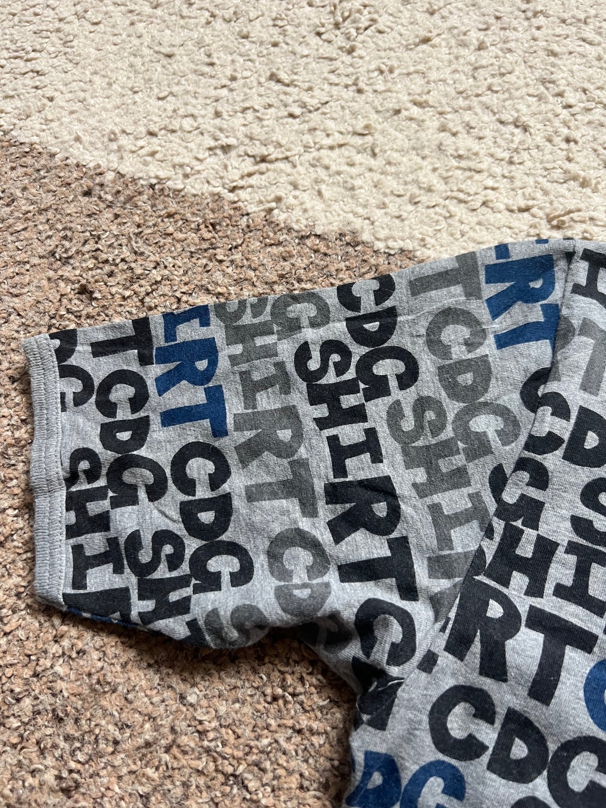 Comme Des Garcons T-Shirt (S)
