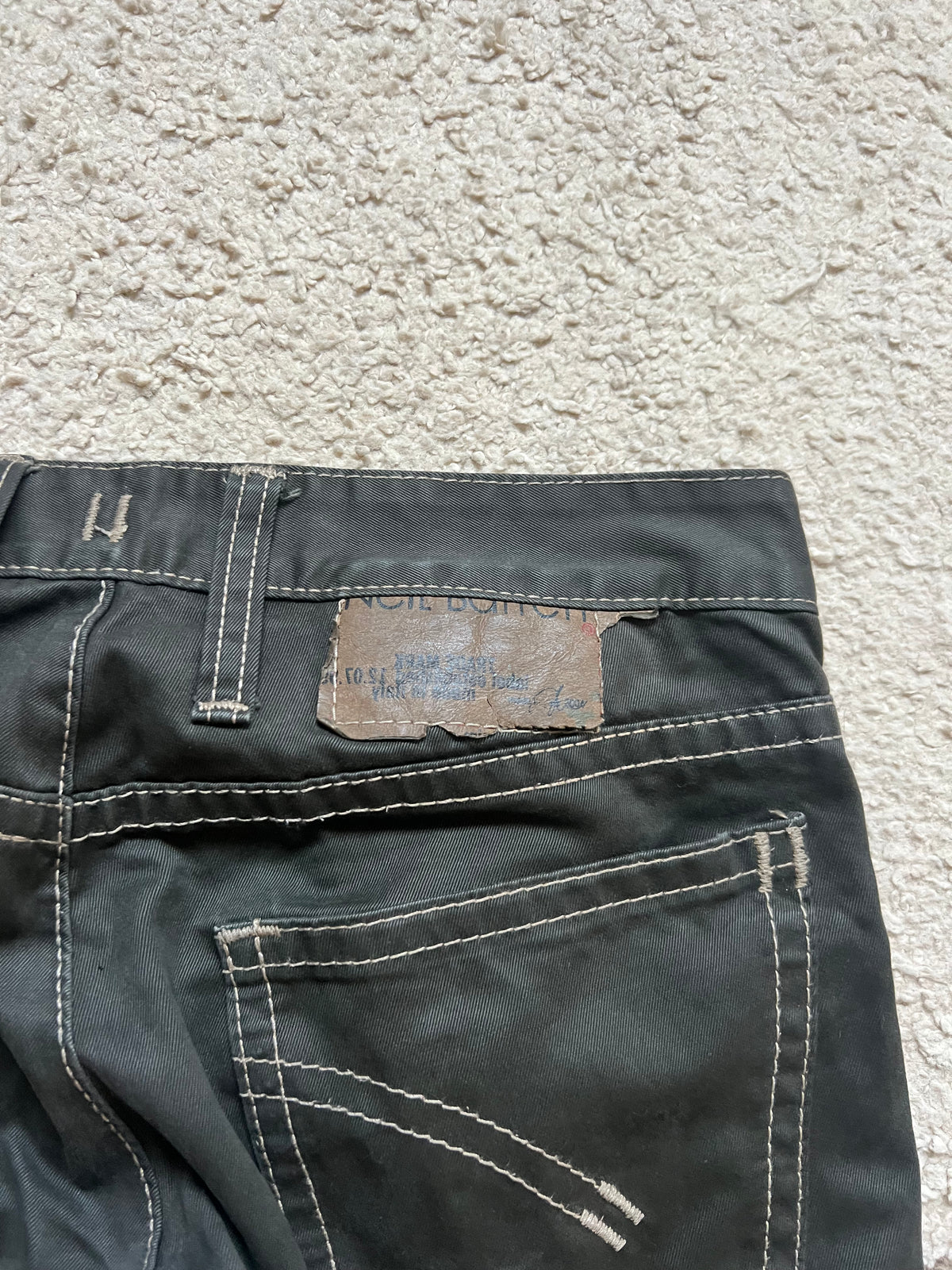 Neil Barrett Pants (S)