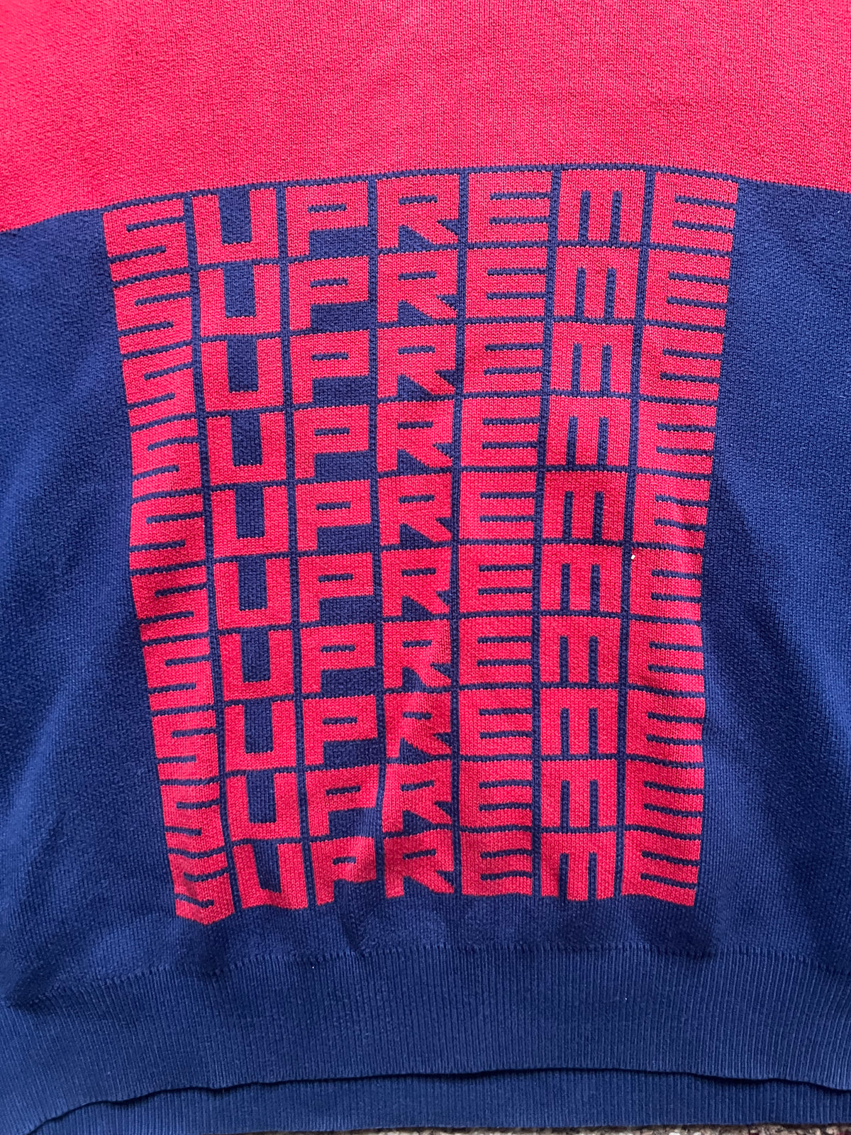 Supreme Knit Sweater (L)