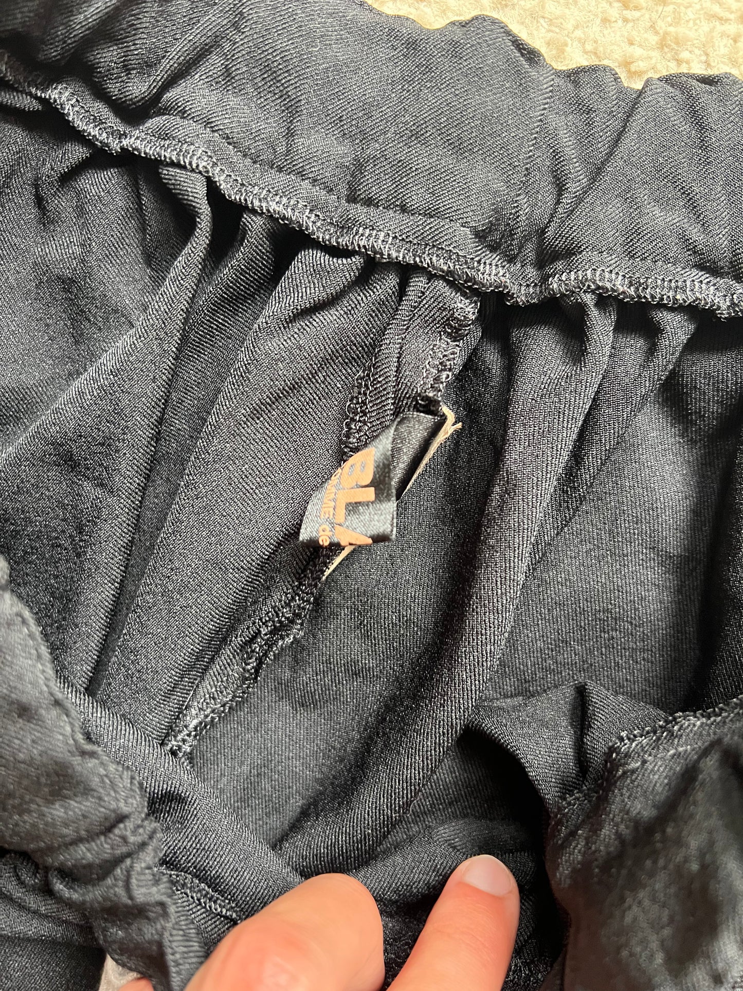 Comme Des Garcons Shorts (S)