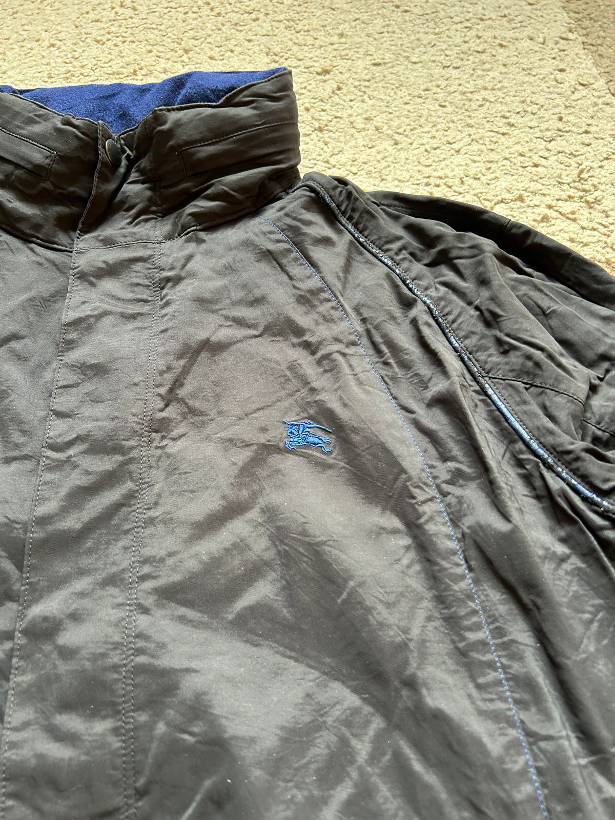 Burberry Jacket (M)