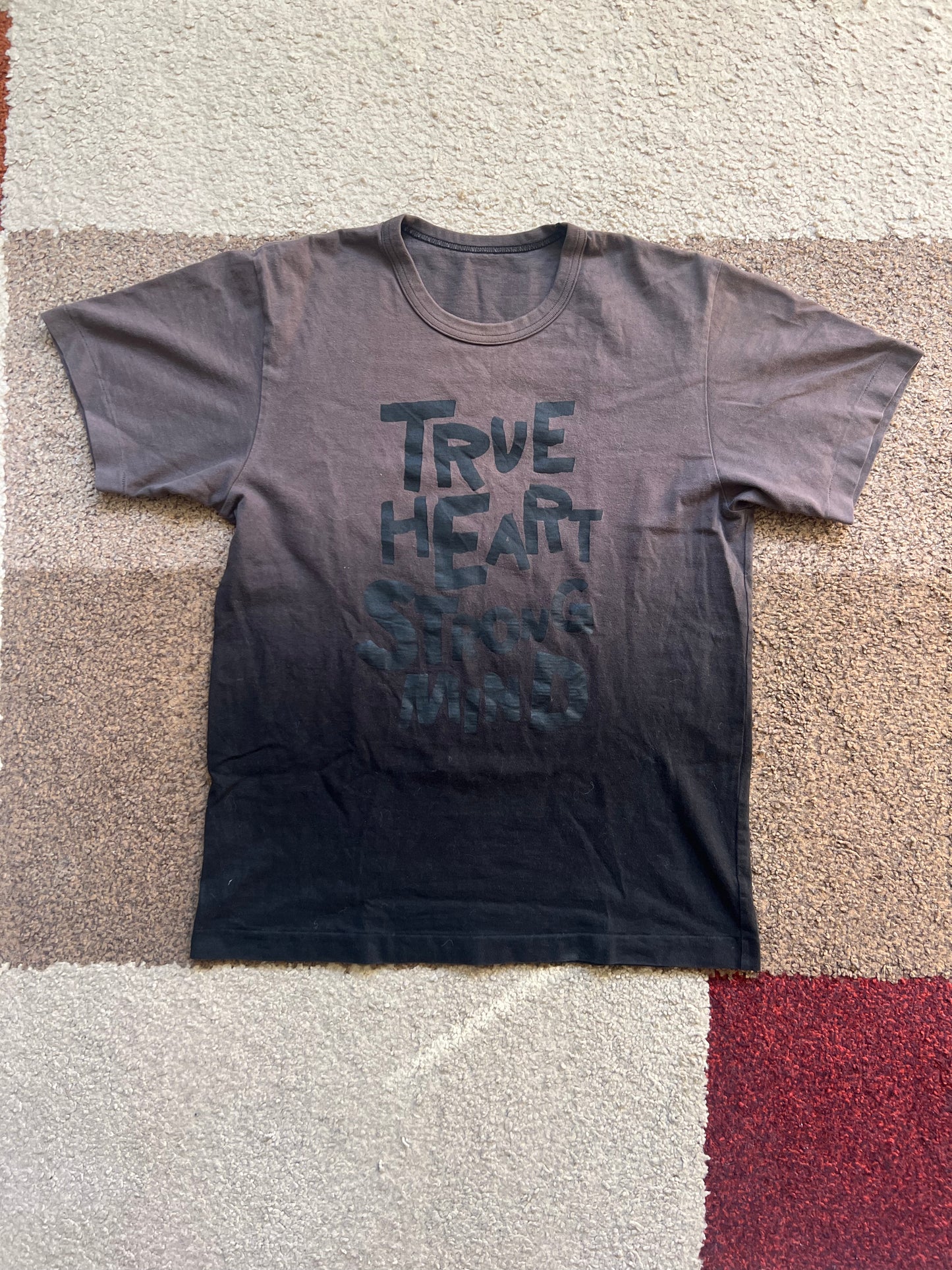 Comme Des Garcons T-Shirt "TRUE HEART STRONG MIND"(M)