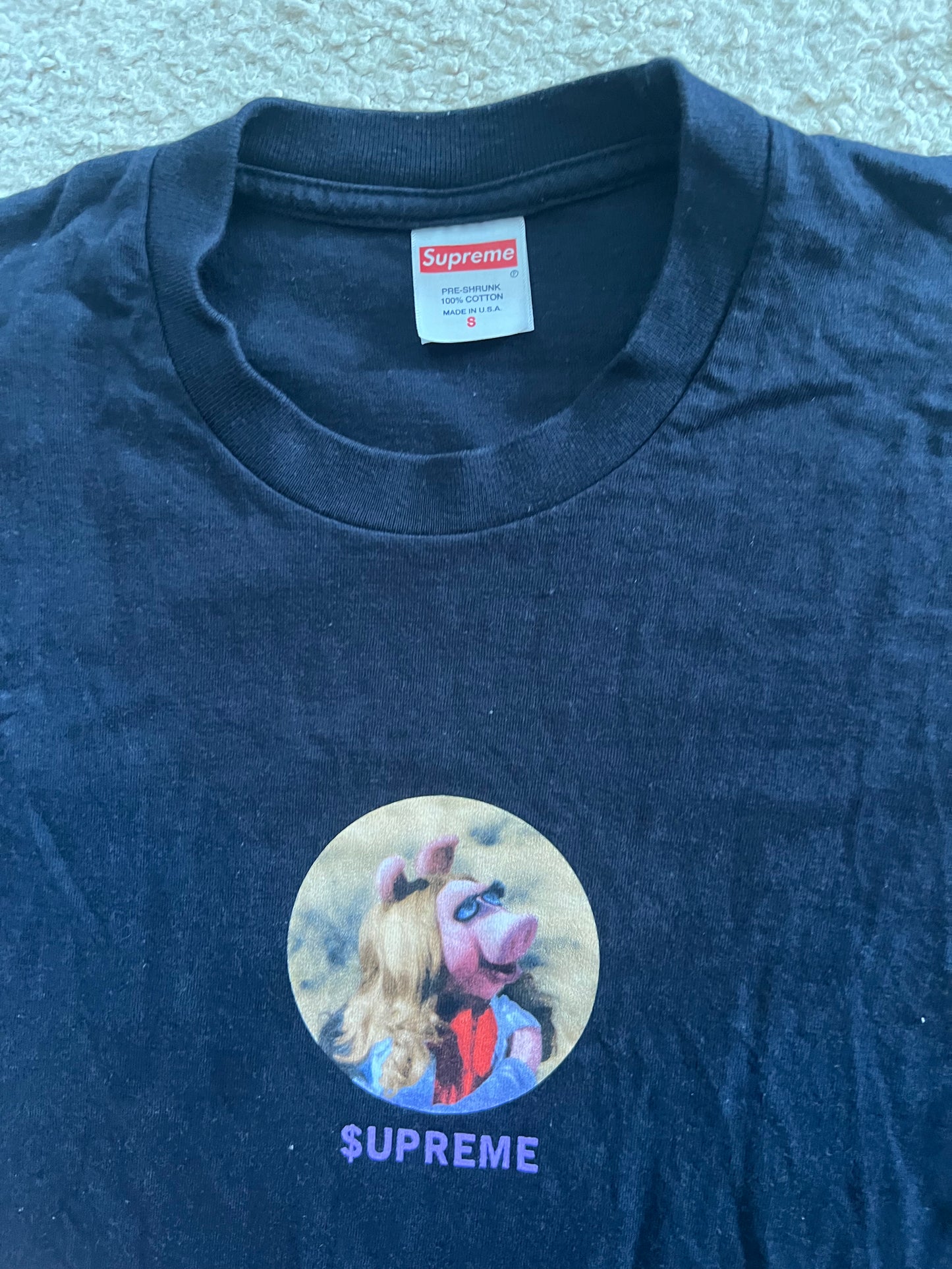 Supreme "Kissy Kissy" T-Shirt (S)