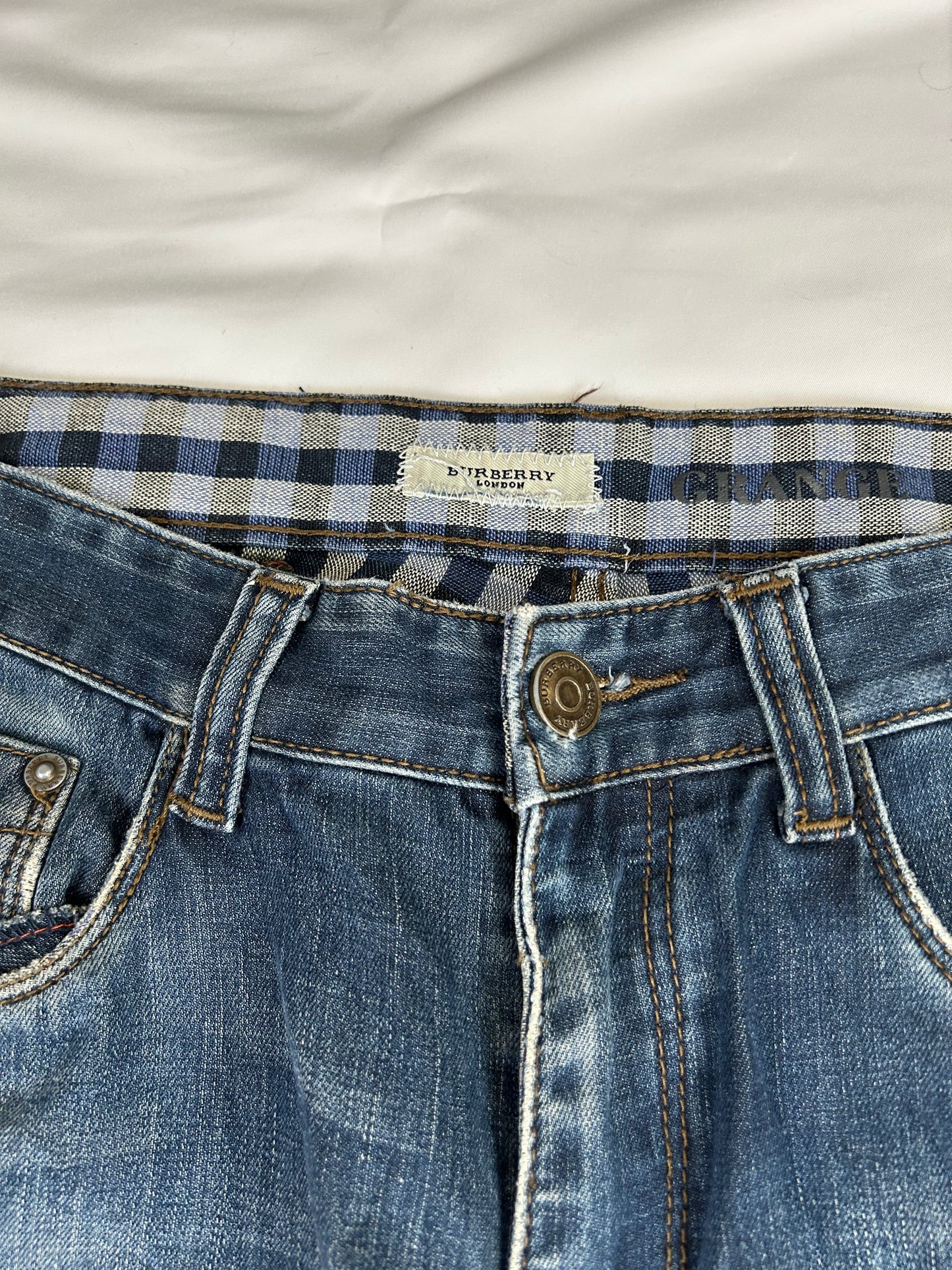 Burberry Jeans (W33)