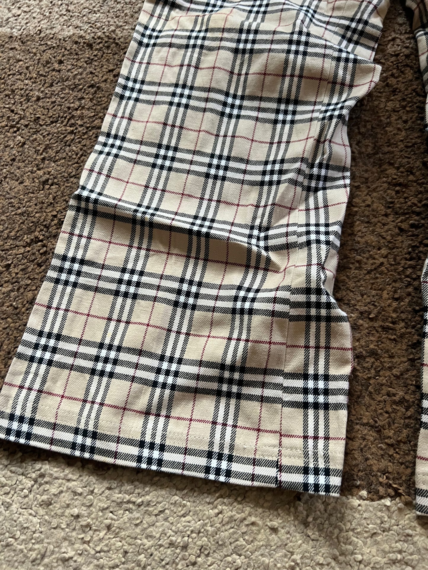 Burberry Pants (M)