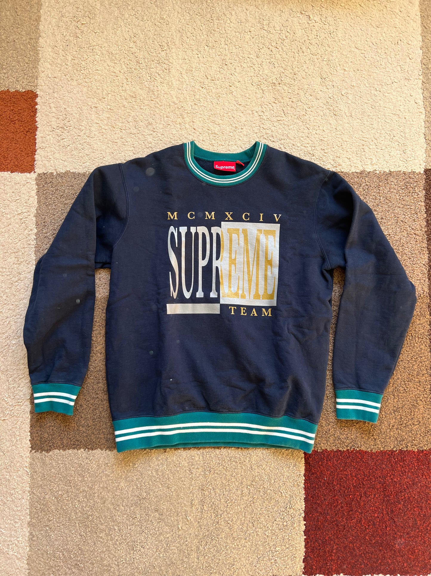 Supreme Sweatshirt (M)