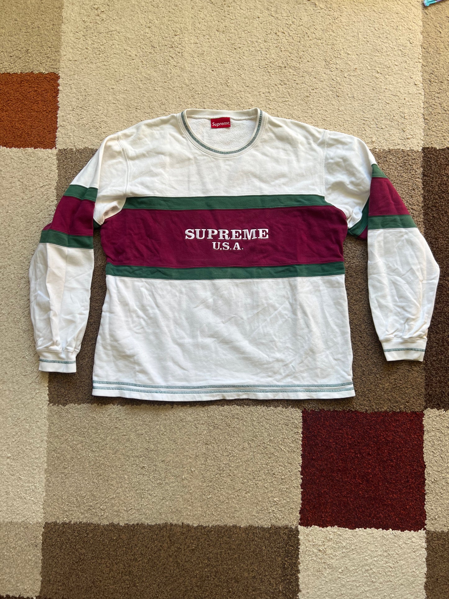 Supreme Sweatshirt (XL)