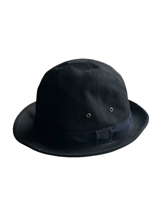 Comme Des Garcons Hut
